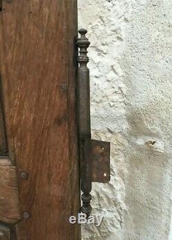 Très anciennes portes d'armoire en chêne, pour placard